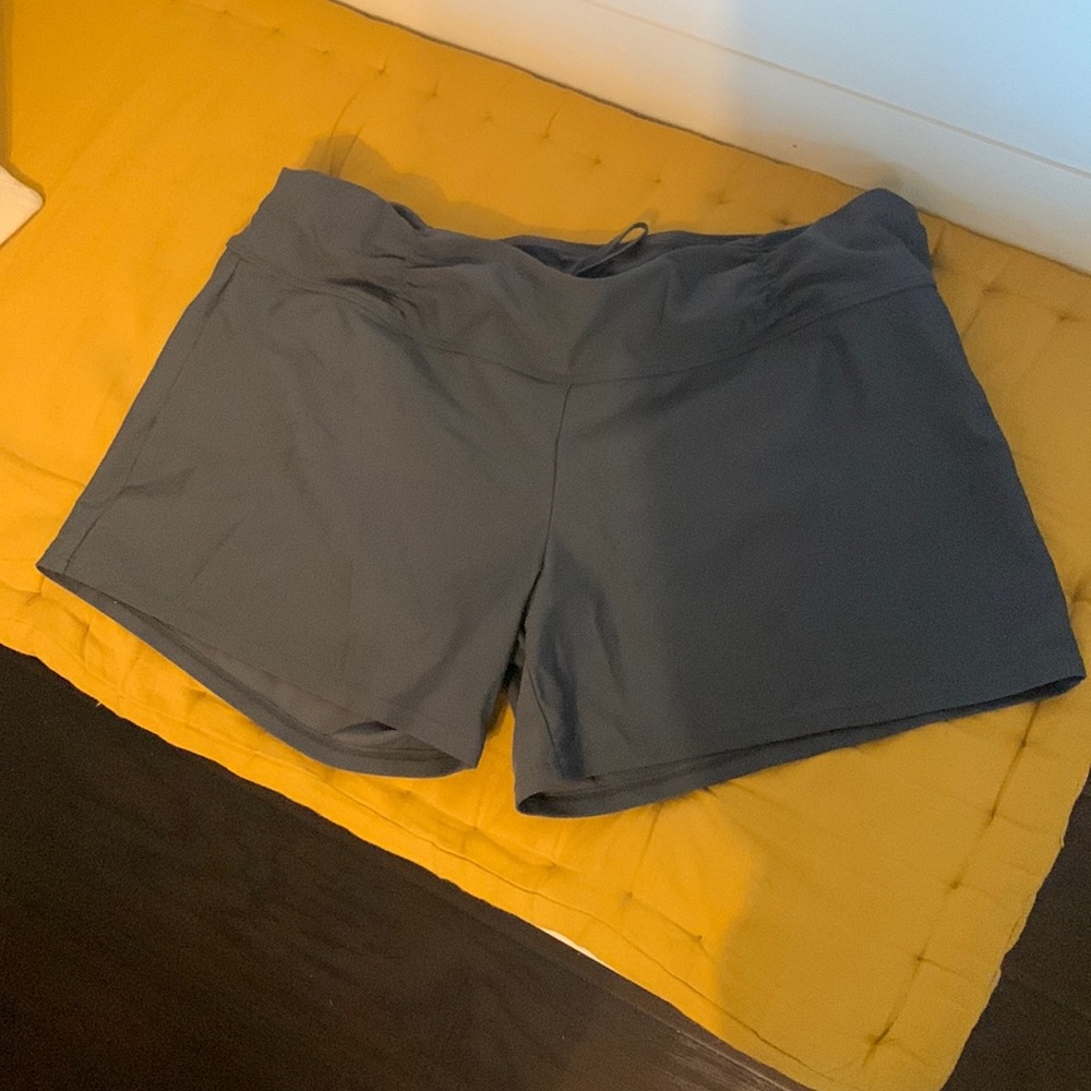 Athleta lined yoga shorts